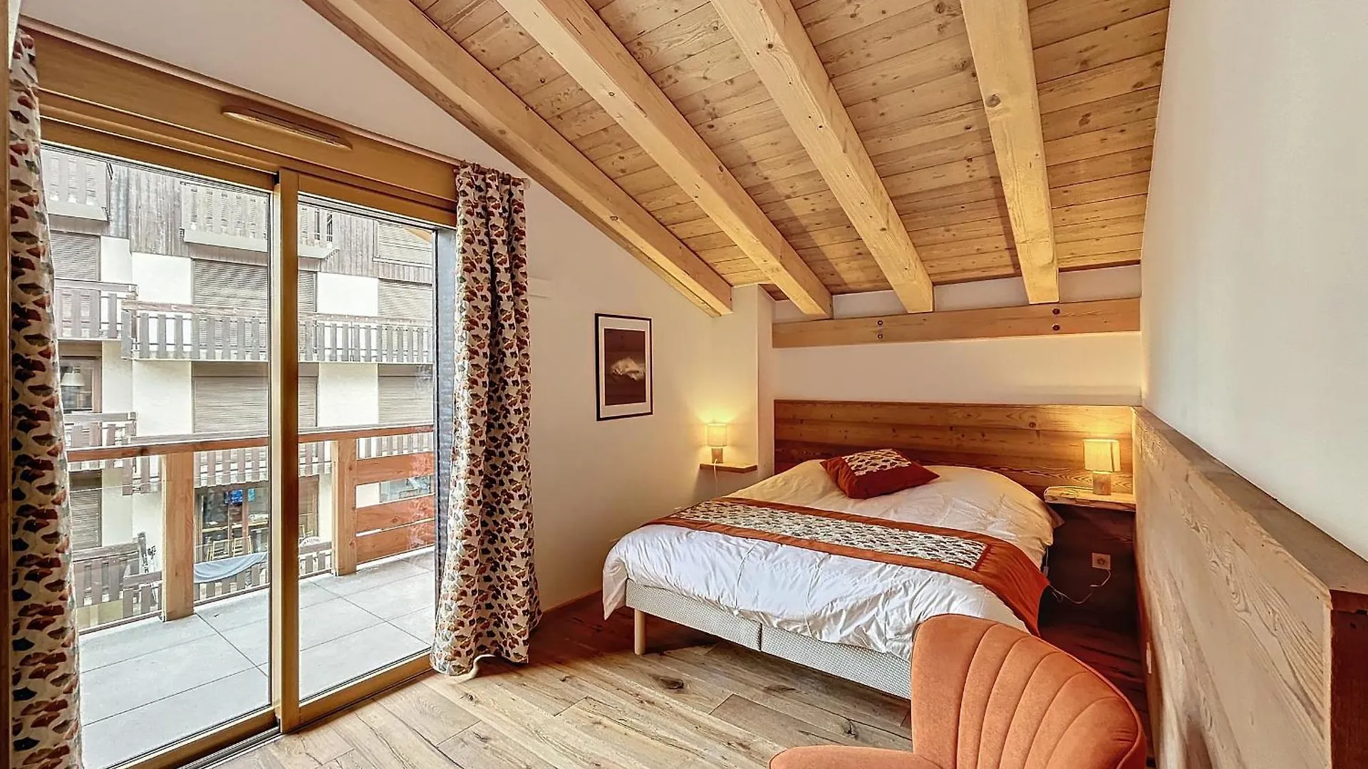 Appartement De Standing 4 Chambres Au Pied Des Pistes A Combloux - Fr-1-560-122 0*,