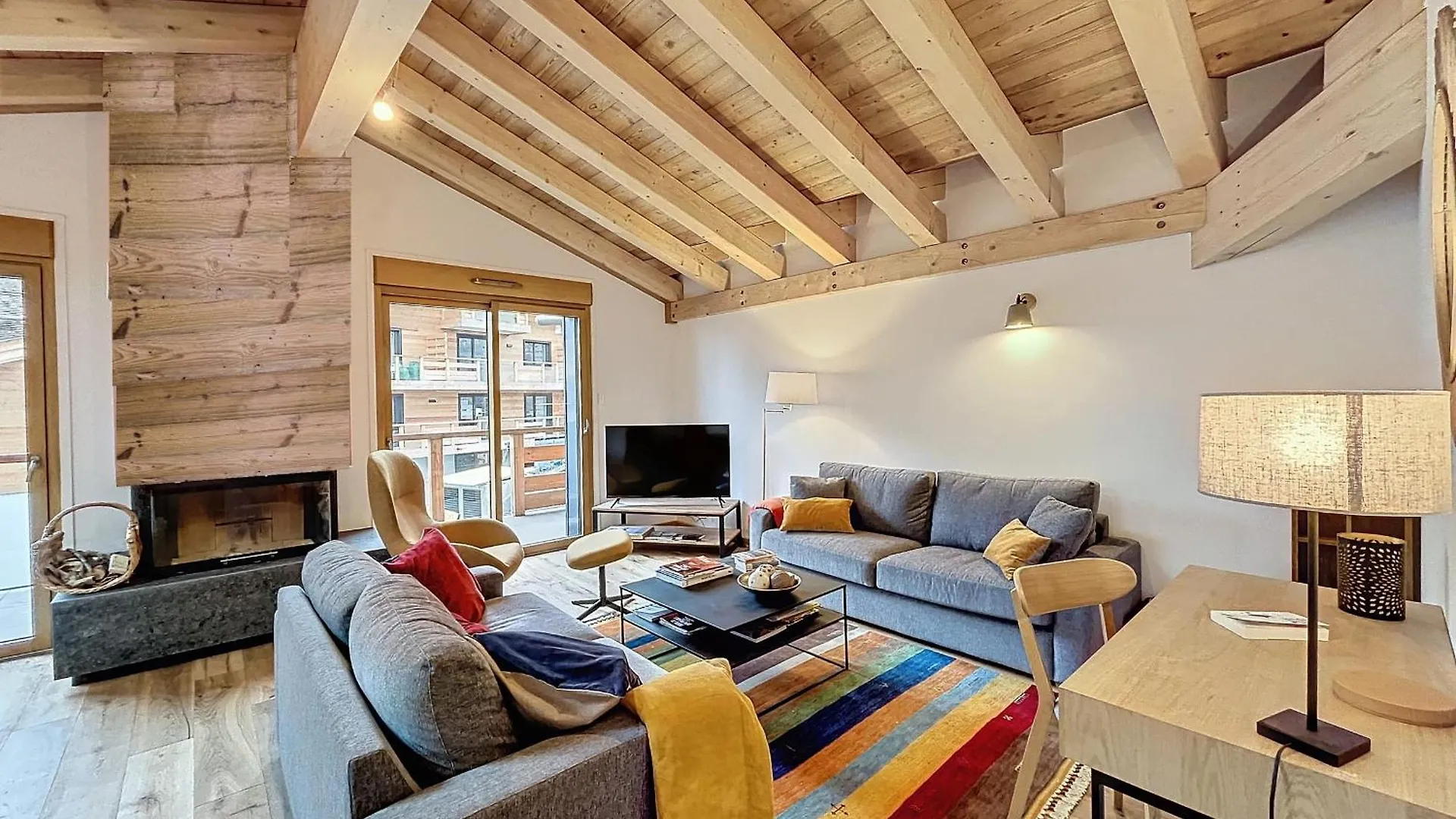 Appartement De Standing 4 Chambres Au Pied Des Pistes A Combloux - Fr-1-560-122